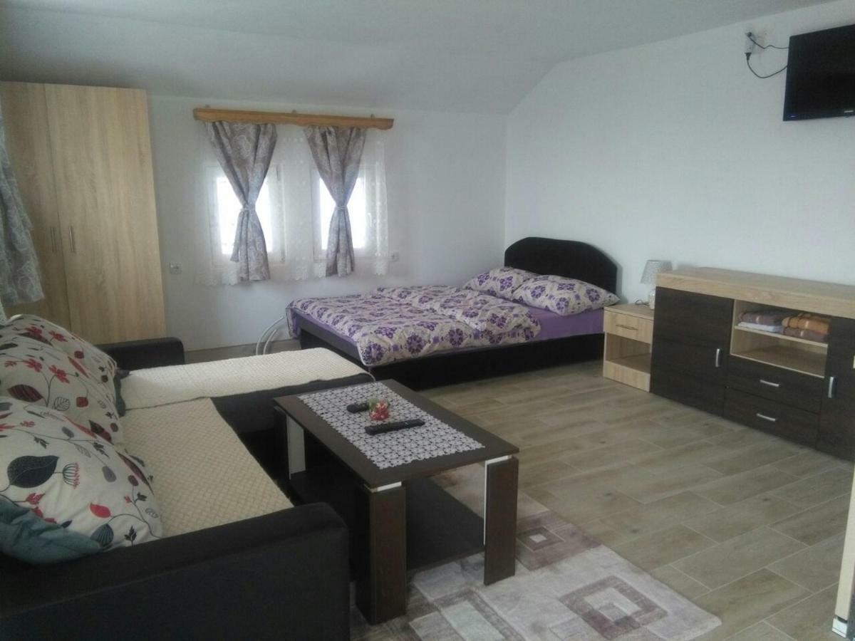 Apartmani "Babici" Баня Лука Екстериор снимка